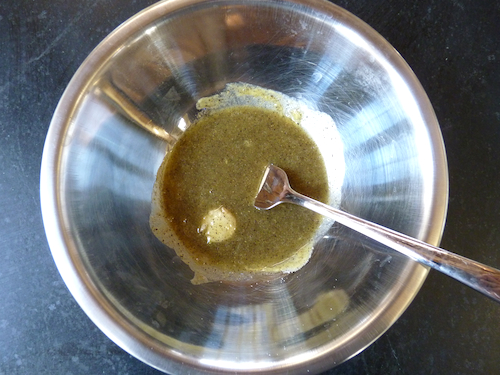 mixing honey and mustard