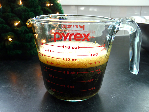 baking soda into molasses
