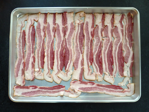 bacon in jelly roll pan